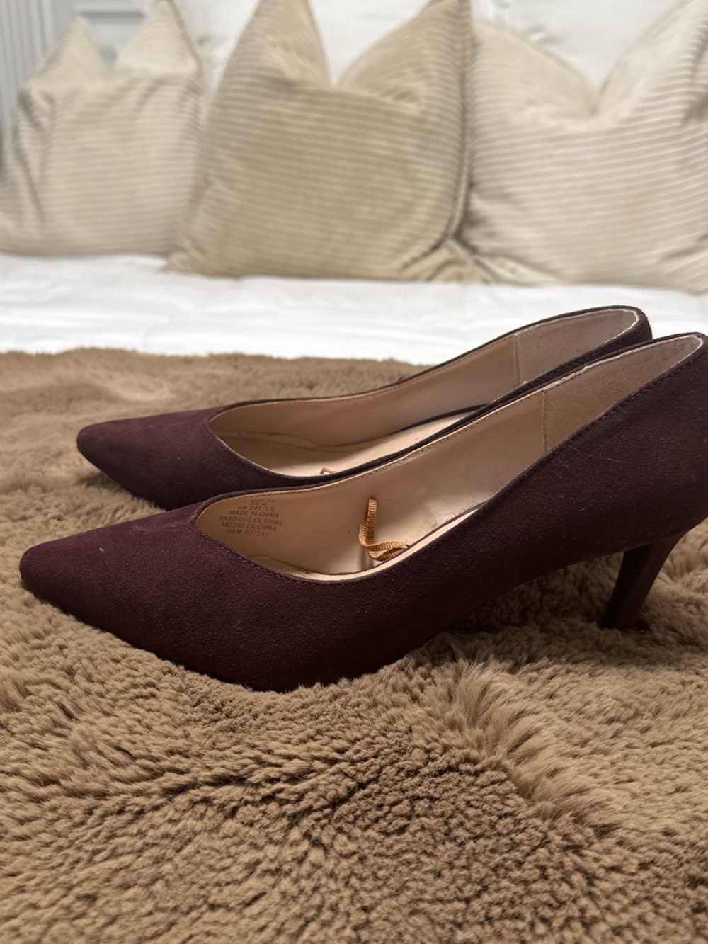 H&M Pointed-Toe Pumps in Plum